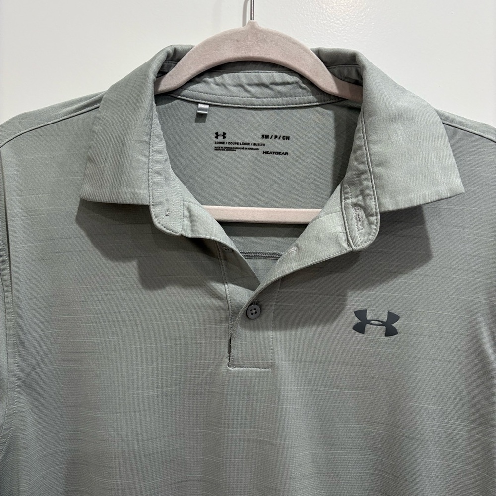 Under Armour Gray Polo Shirt with Classic Collar and Logo